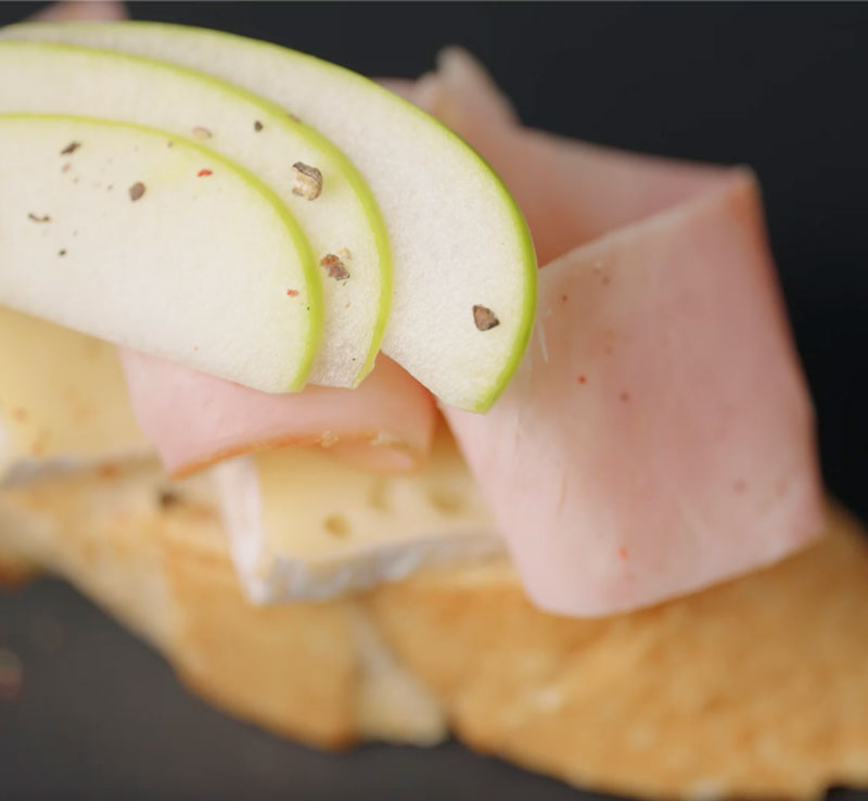 Manzanas verdes y Queso Brie